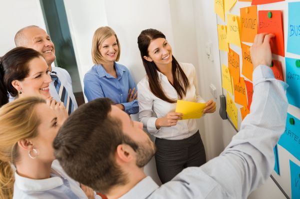 Nâng cao hiệu quả làm việc nhóm của nhân viên - iHCM Nâng cao hiệu quả làm việc nhóm của nhân viên - iHCM