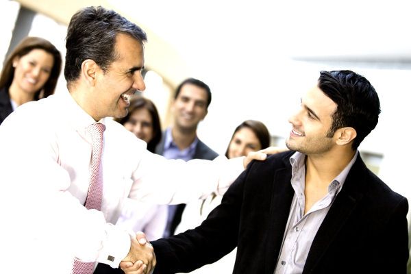 Hãy cống hiến hết mình khi sếp của bạn có 17 đặc điểm này! - iHCM